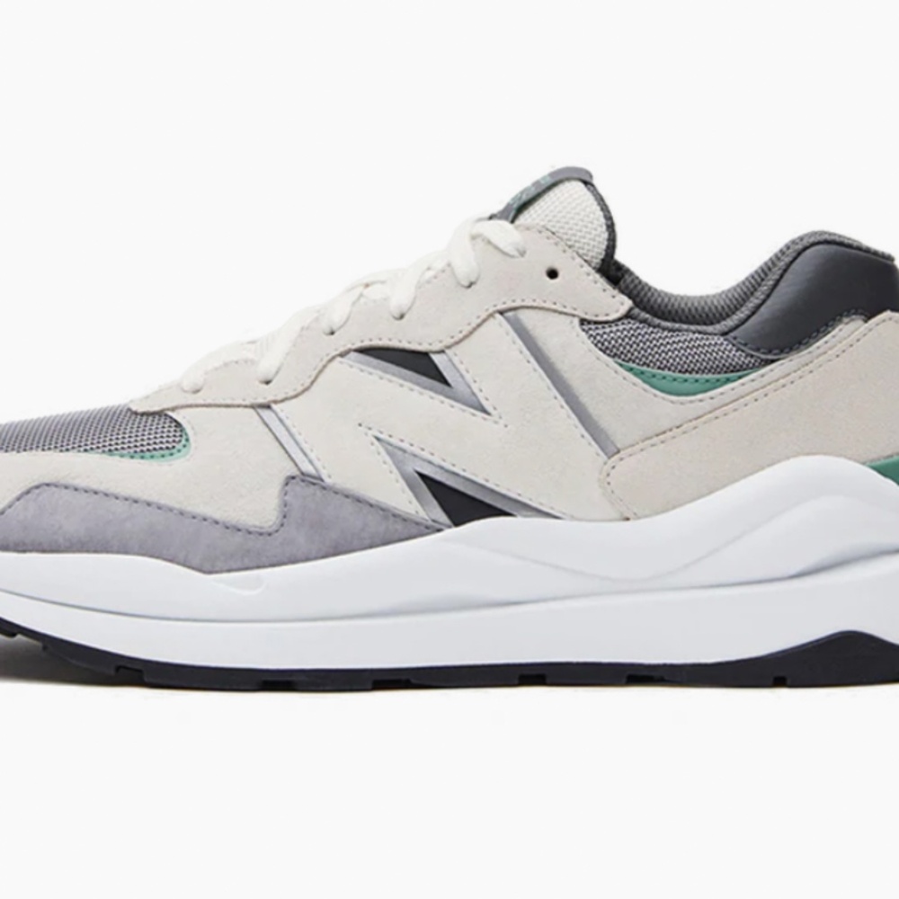 Figs New Balance, size 8, 5740, great condition